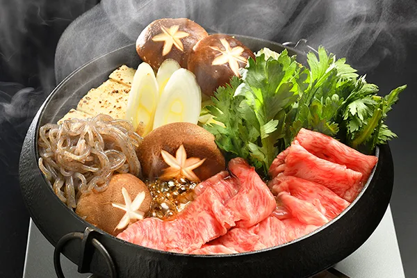仙台牛肩ロースすき焼きコース全8品8,800円(税込)